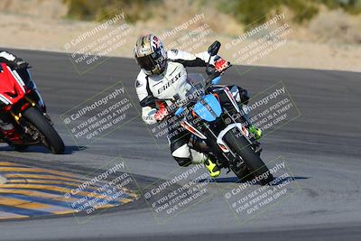 media/Dec-18-2022-SoCal Trackdays (Sun) [[8099a50955]]/Turn 10 (140pm)/